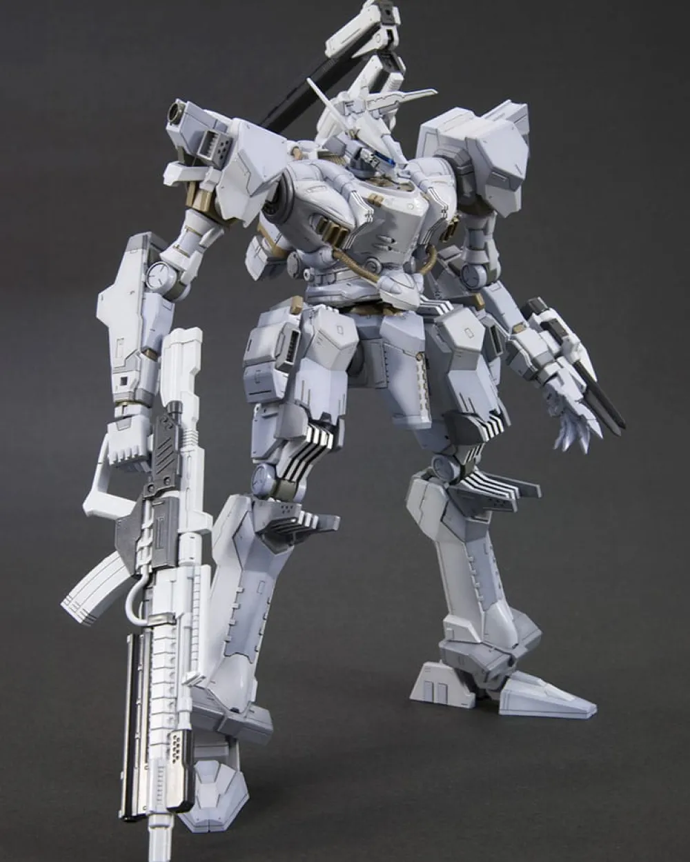 Rise of Gunpla Kotobukiya^ARMORED CORE 1/72 ASPINA WHITE-GLINT