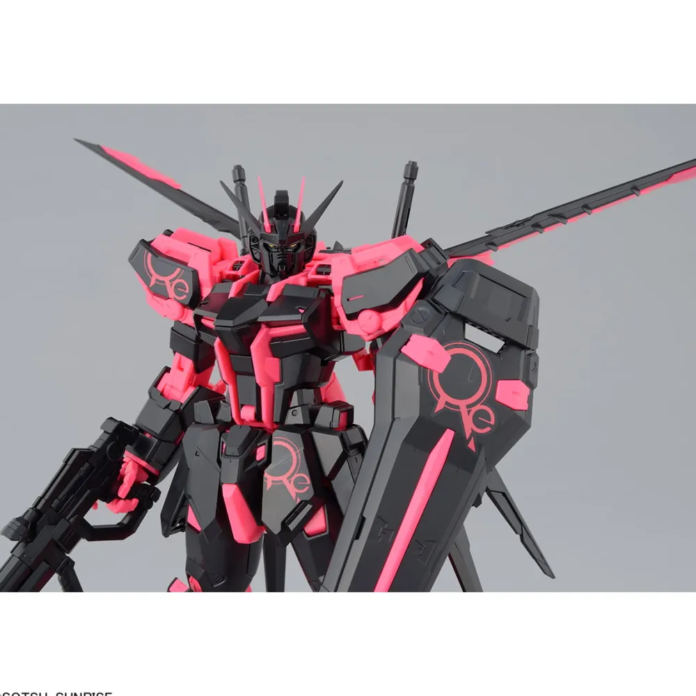 Rise of Gunpla Master Grade (Mg)^MG 1/100 AILE STRIKE GUNDAM Ver.RM (Recirculation Color / Neon Pink) (GAT-X105+AQM/E-X01)